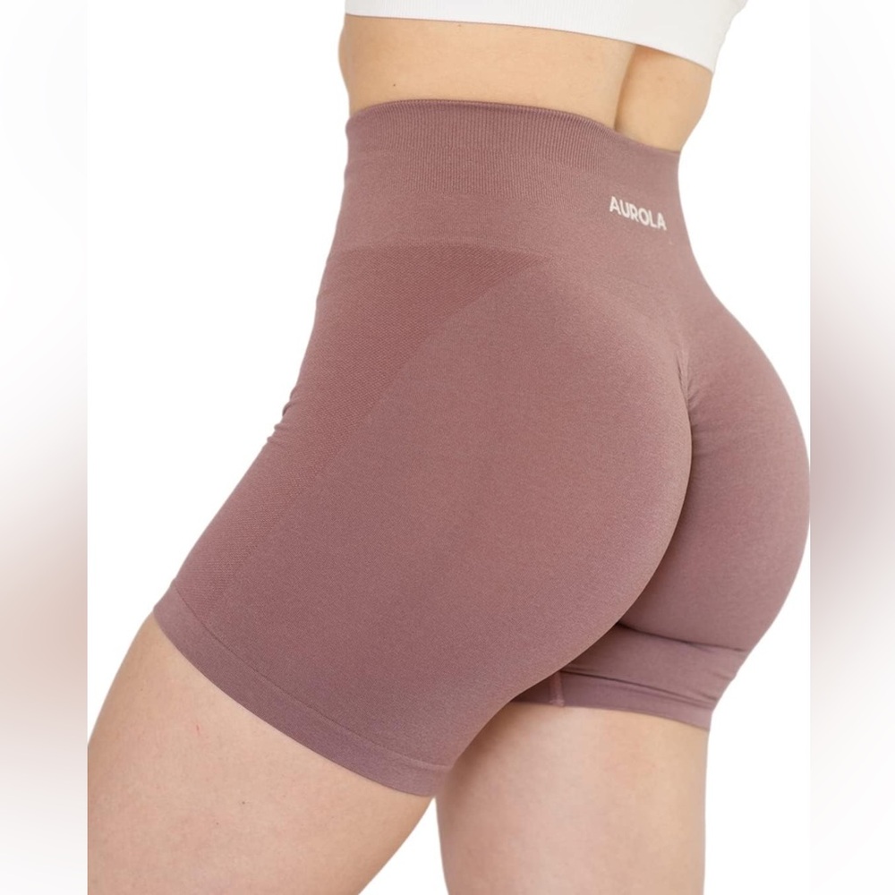 Aurola Pink Seamless Scrunch Biker Shorts